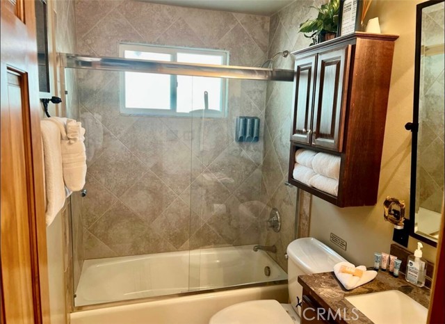 MLS #OC25134059 image #11