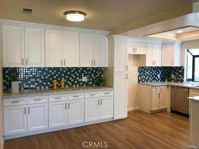 MLS #OC25134148 image #4