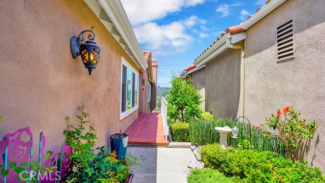 MLS #OC25134307 image #42