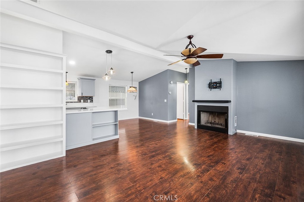 MLS #OC25134390 image #10