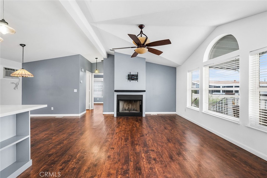 MLS #OC25134390 image #11