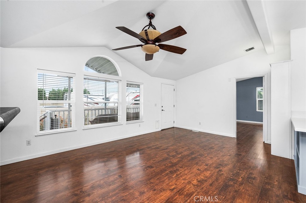 MLS #OC25134390 image #12