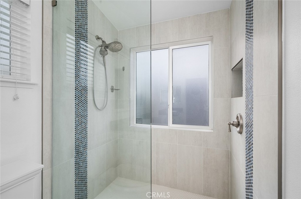 MLS #OC25134390 image #26