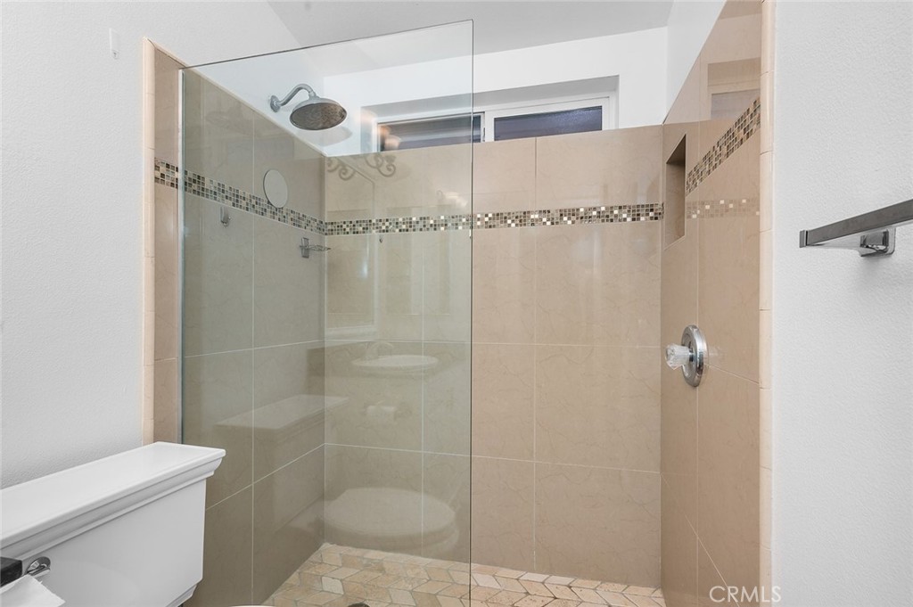 MLS #OC25134390 image #28