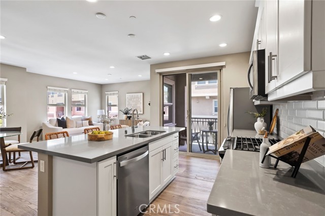 MLS #OC25134833 image #12