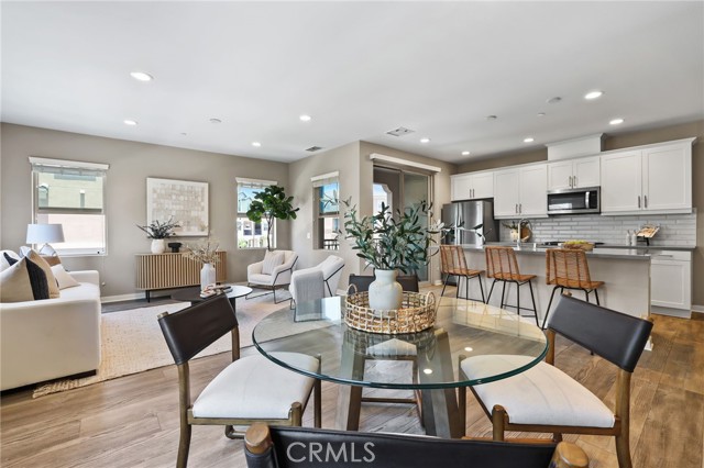 MLS #OC25134833 image #9