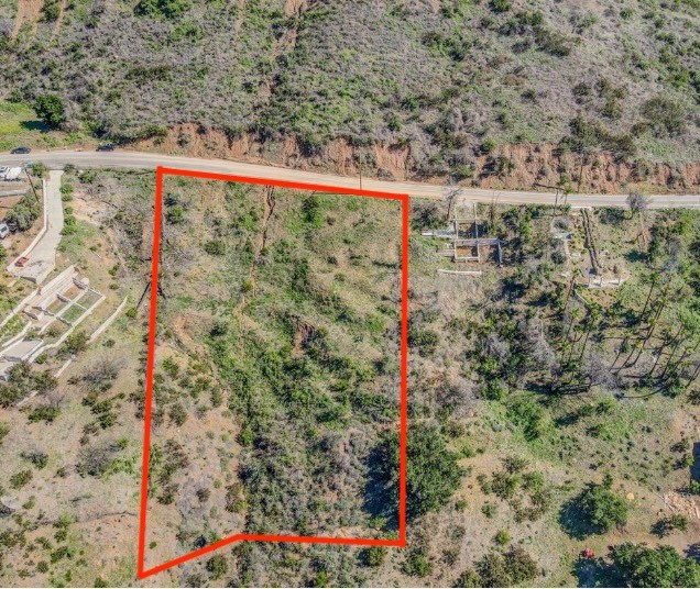 MLS #OC25134897 image #1