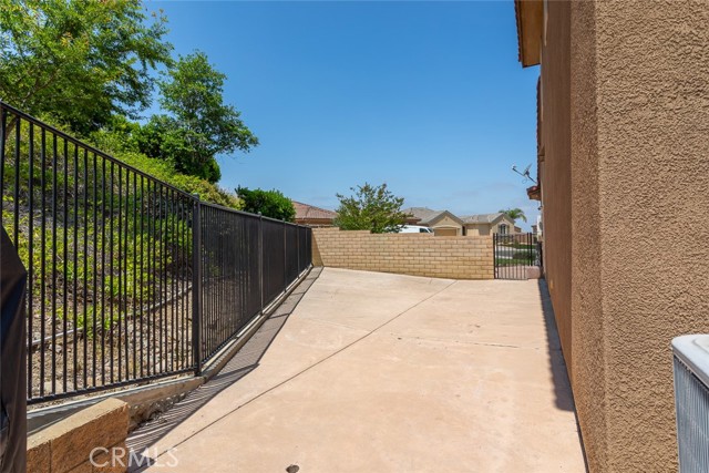 MLS #OC25135935 image #39