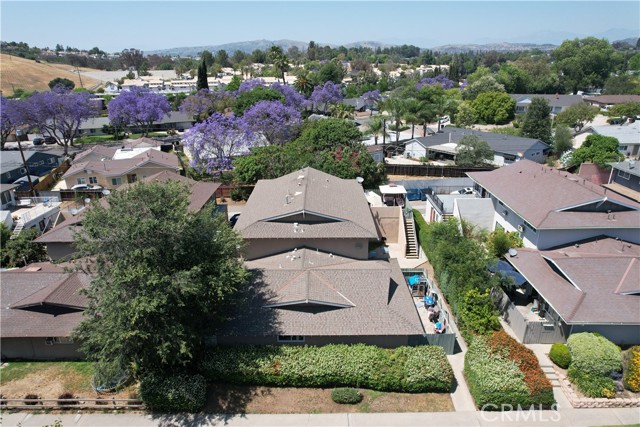 MLS #OC25135958 image #1