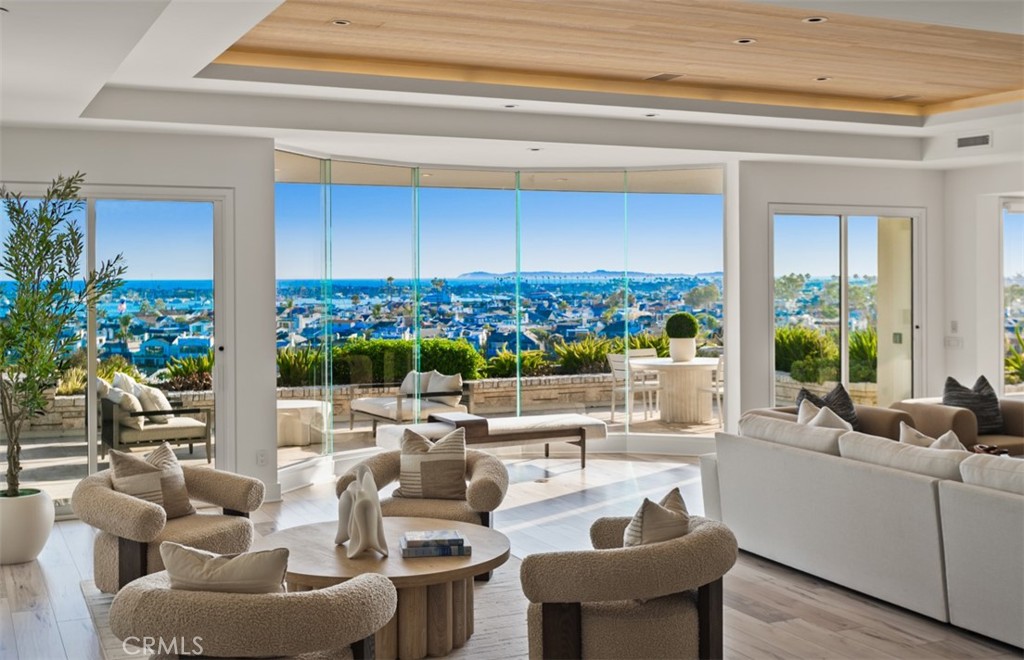 MLS #OC25135996 image #12