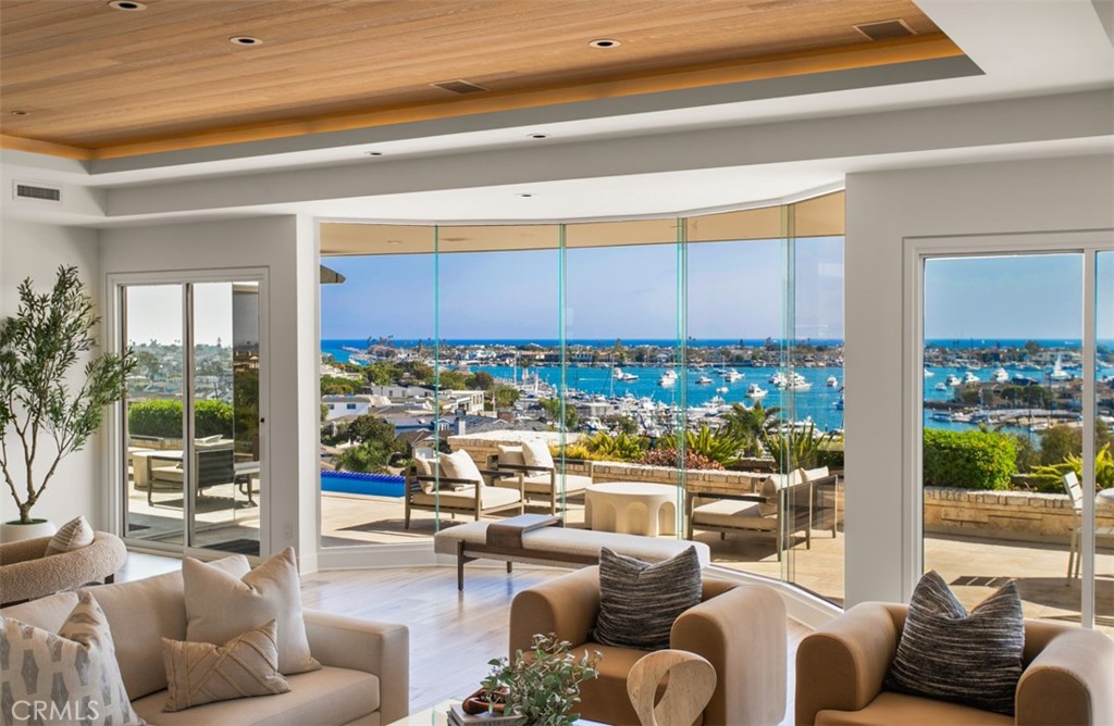 MLS #OC25135996 image #24