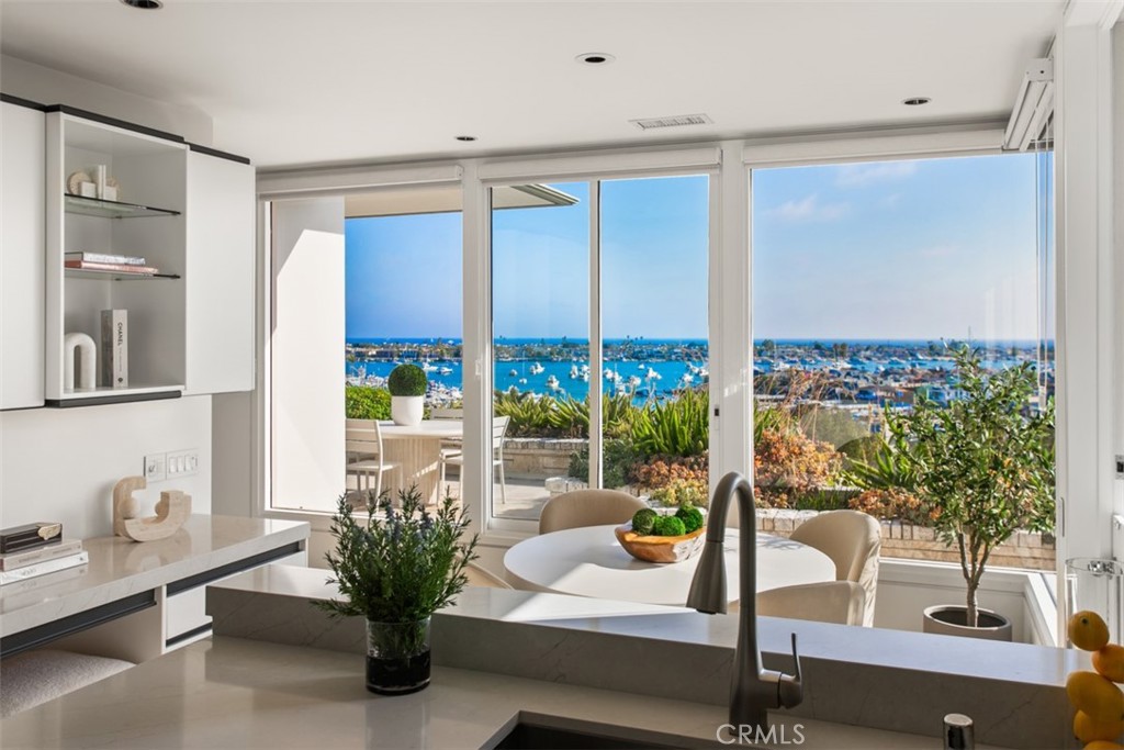 MLS #OC25135996 image #35