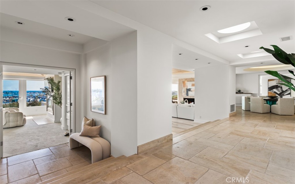 MLS #OC25135996 image #8