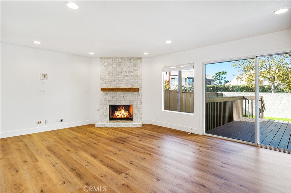 MLS #OC25136340 image #11