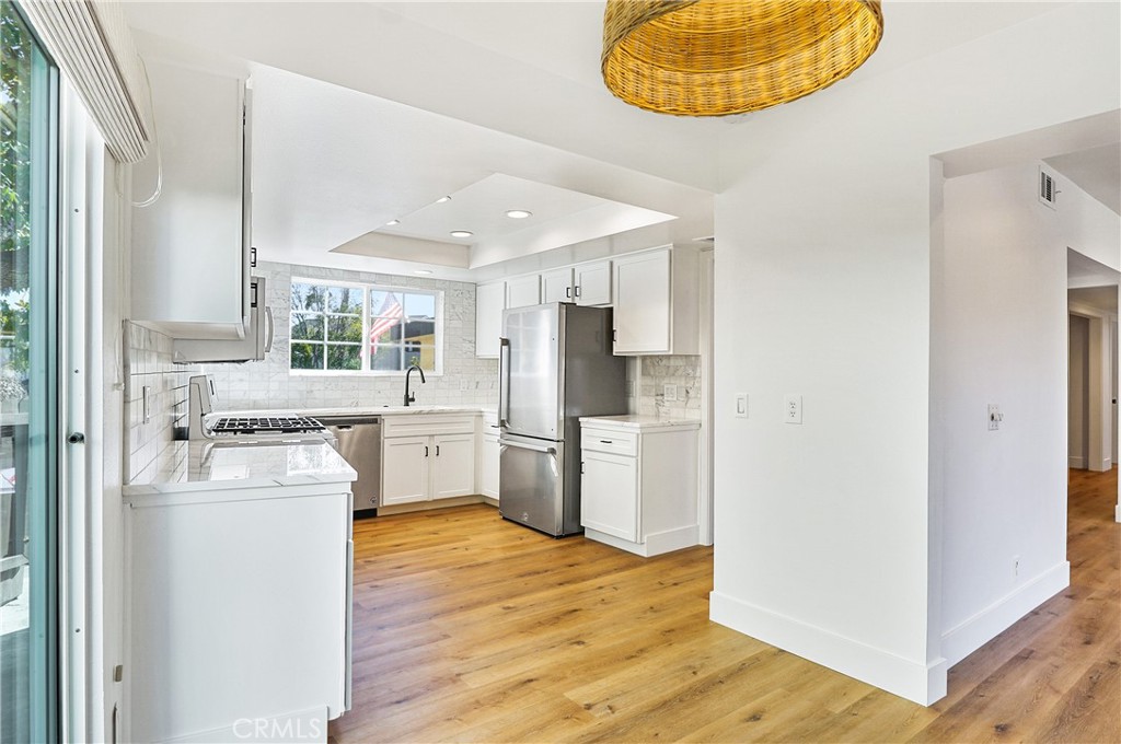 MLS #OC25136340 image #7