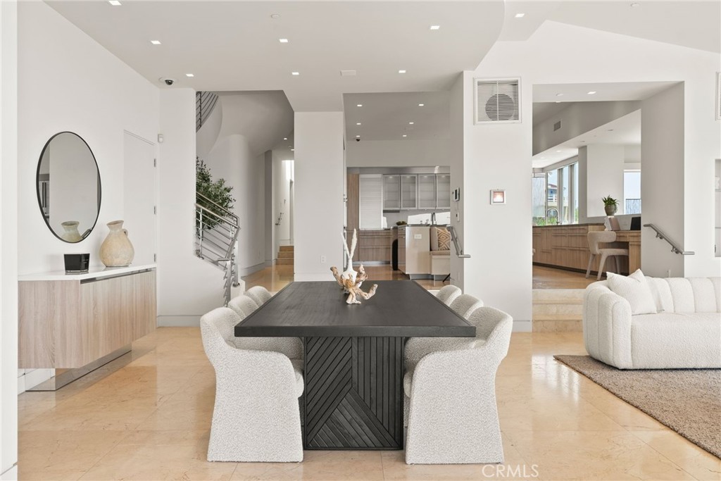 MLS #OC25136591 image #12