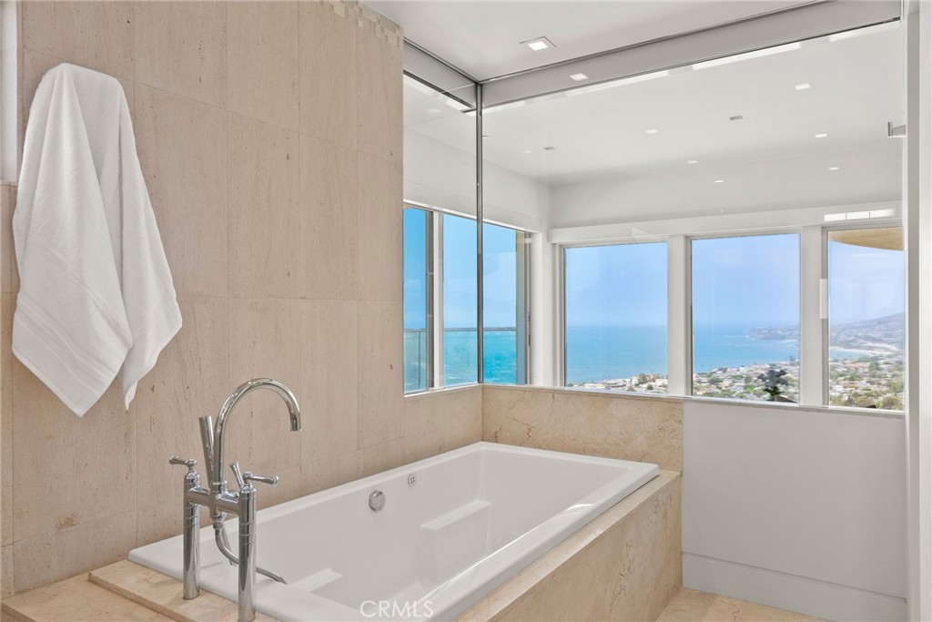 MLS #OC25136591 image #42