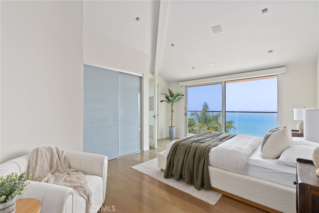 MLS #OC25136591 image #63