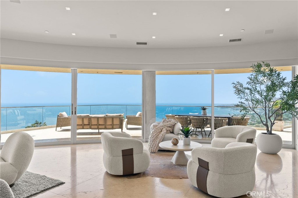 MLS #OC25136591 image #8