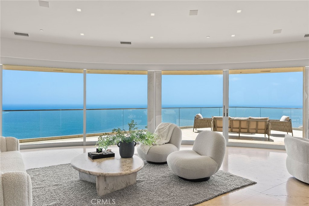 MLS #OC25136591 image #9