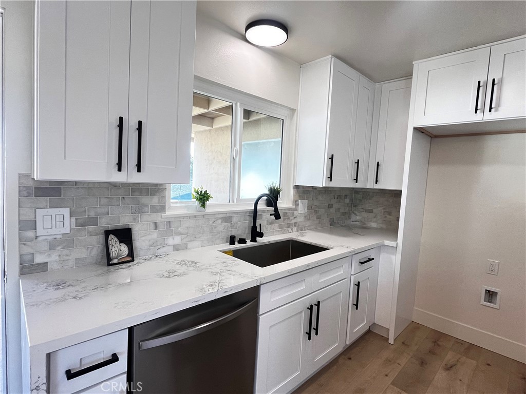 MLS #OC25136726 image #8