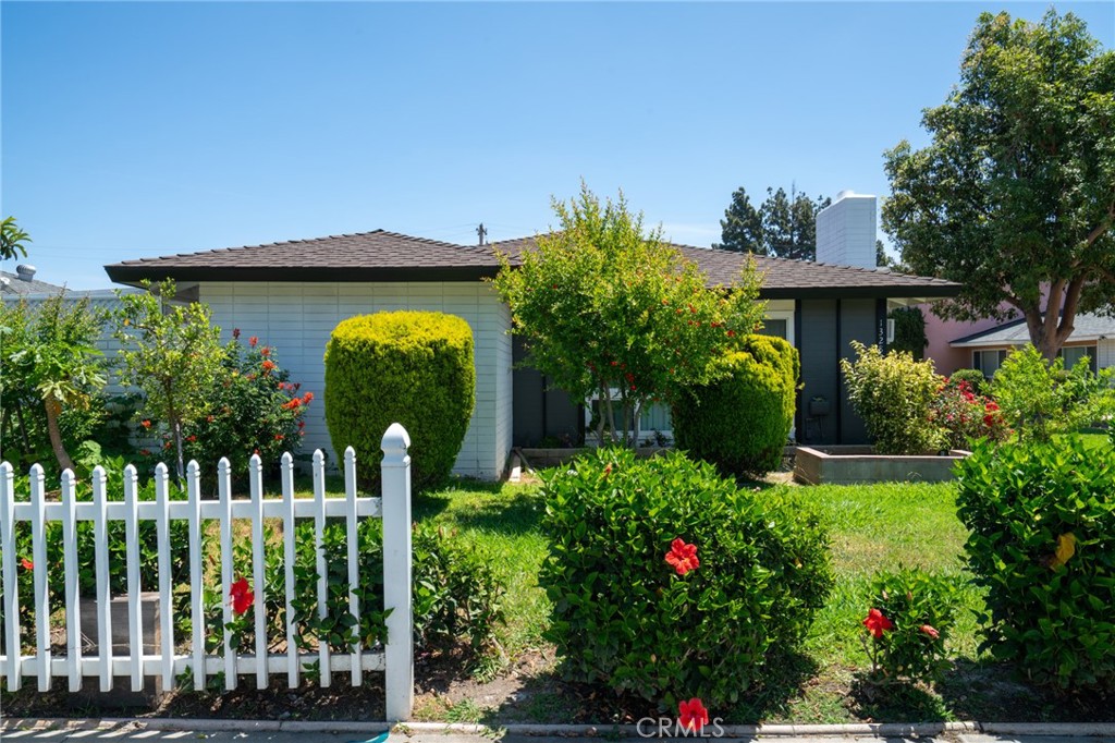 MLS #OC25136748 image #3