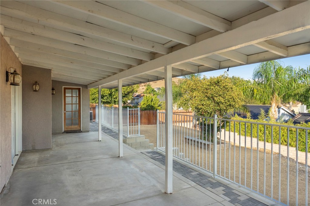 MLS #OC25137001 image #15