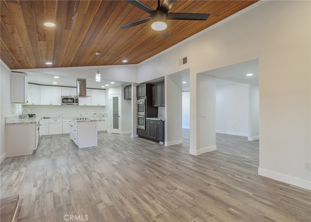 MLS #OC25137001 image #2