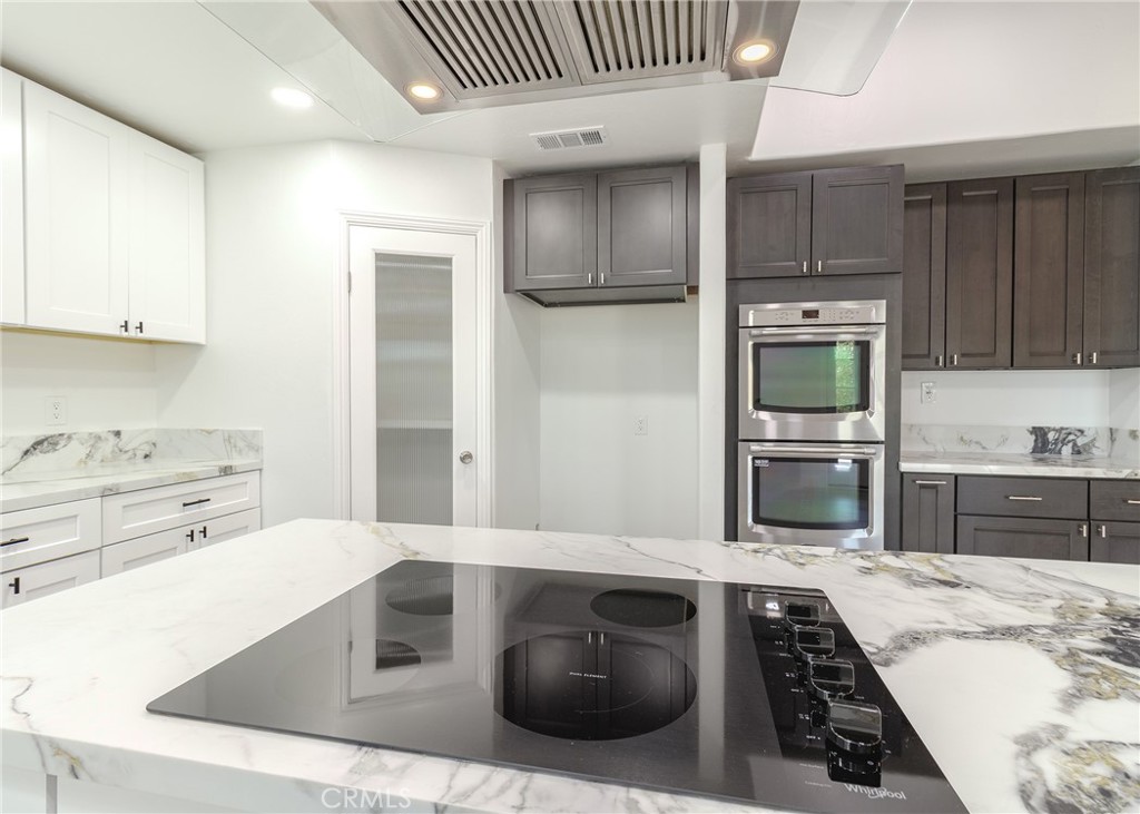 MLS #OC25137001 image #5