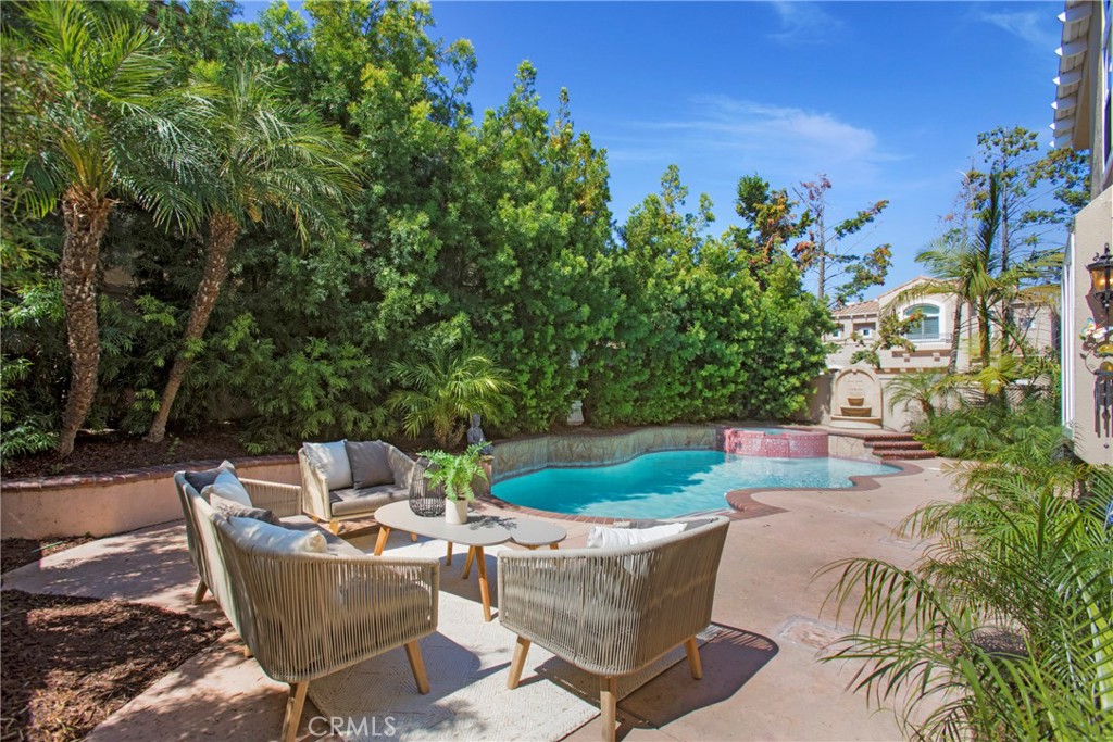 MLS #OC25137021 image #16