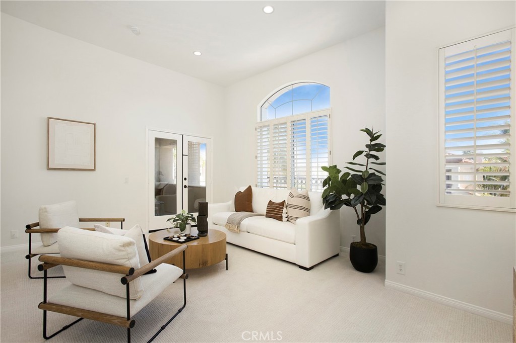 MLS #OC25137021 image #24