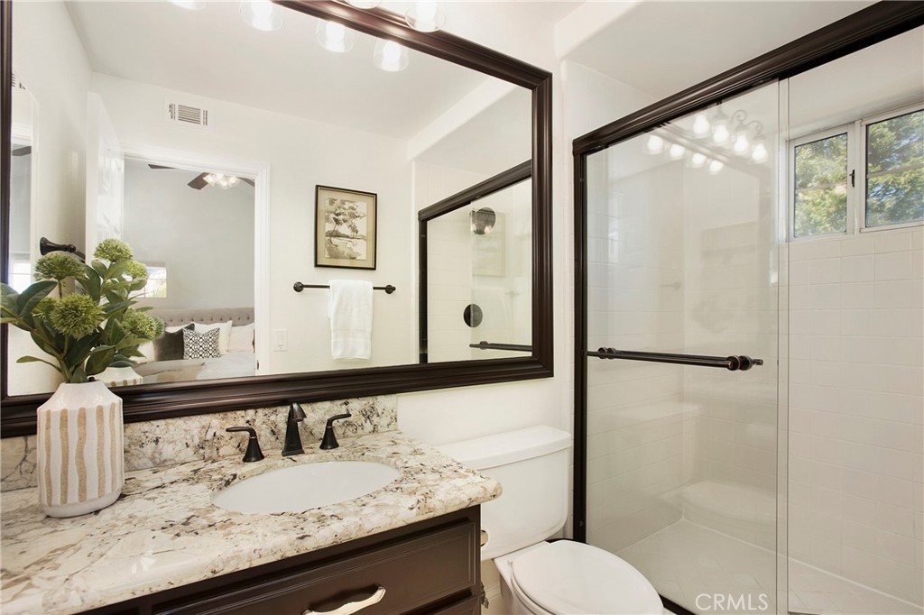 MLS #OC25137021 image #27