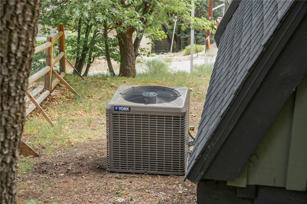 MLS #OC25137047 image #27