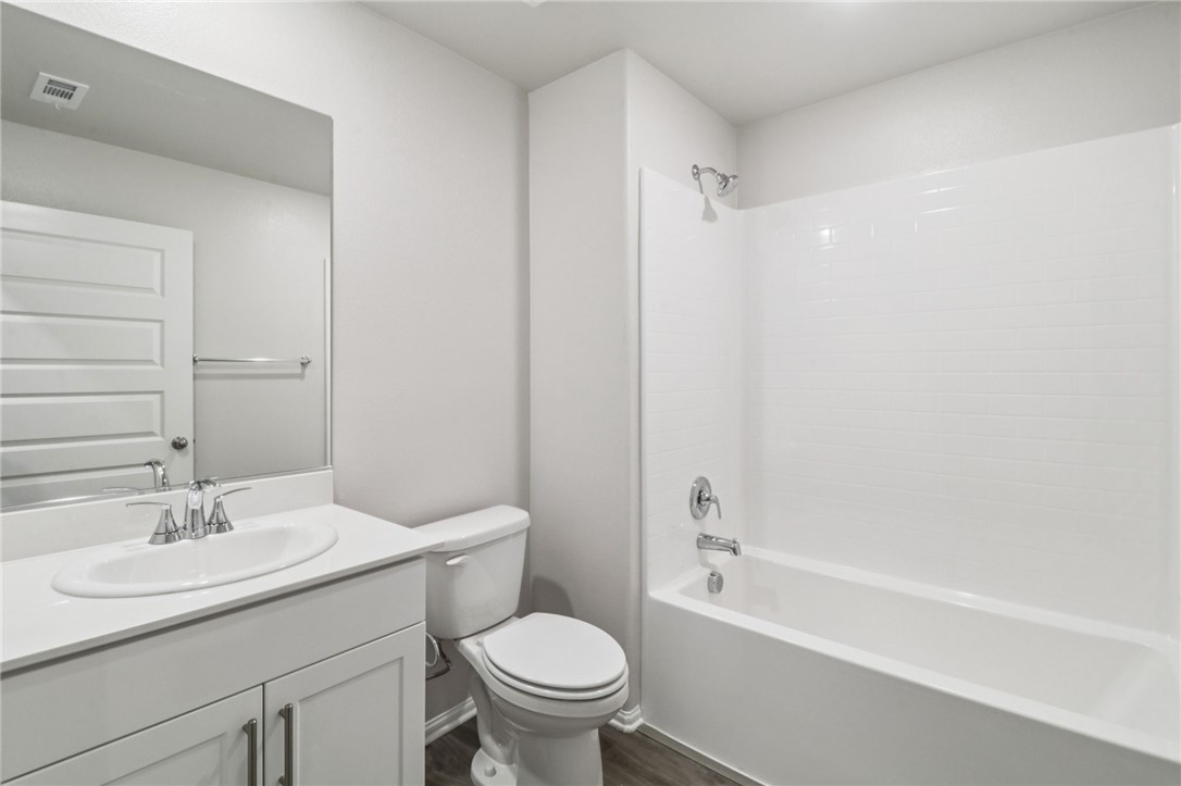 MLS #OC25137559 image #13