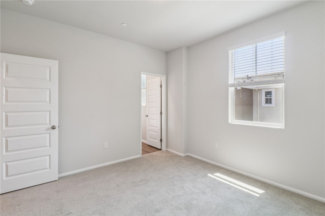 MLS #OC25137559 image #21