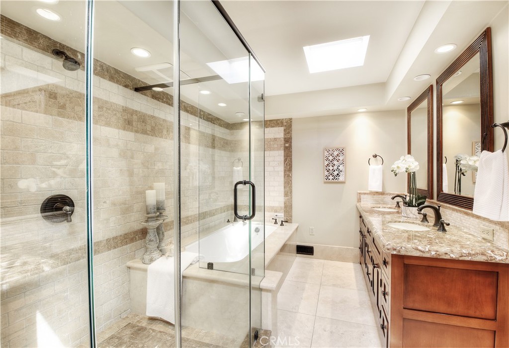 MLS #OC25137900 image #49