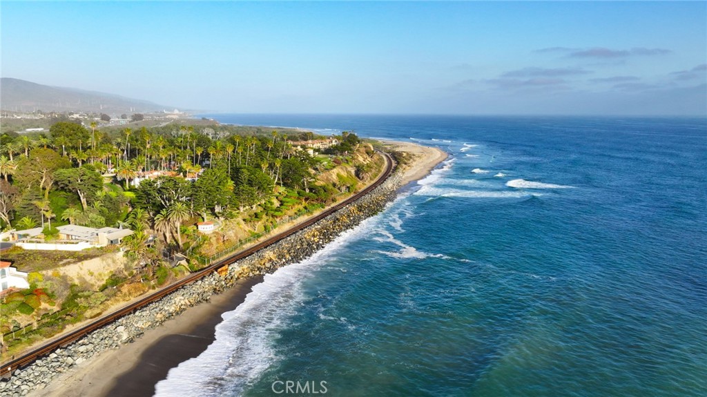 MLS #OC25137900 image #8