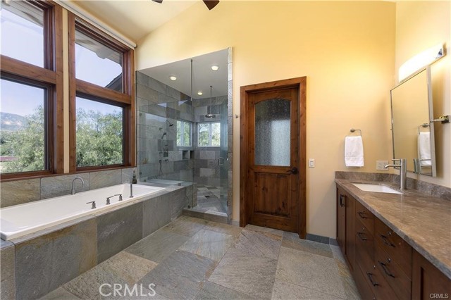MLS #OC25138052 image #31