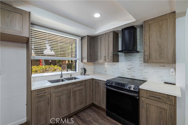 MLS #OC25138482 image #6