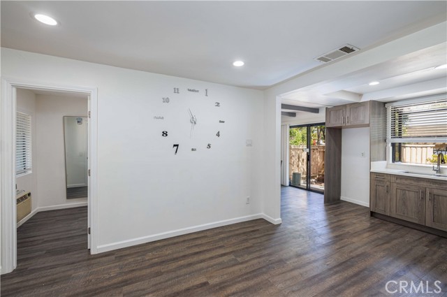 MLS #OC25138482 image #8