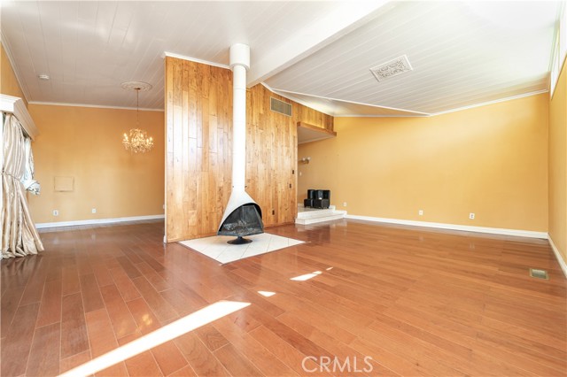MLS #OC25138486 image #17