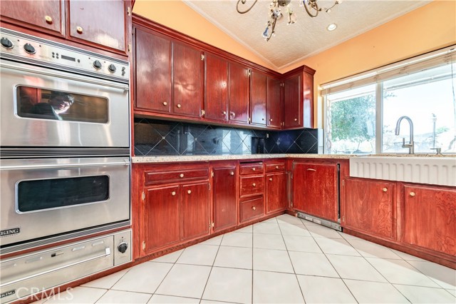 MLS #OC25138486 image #18