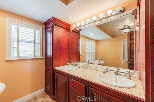 MLS #OC25138486 image #29