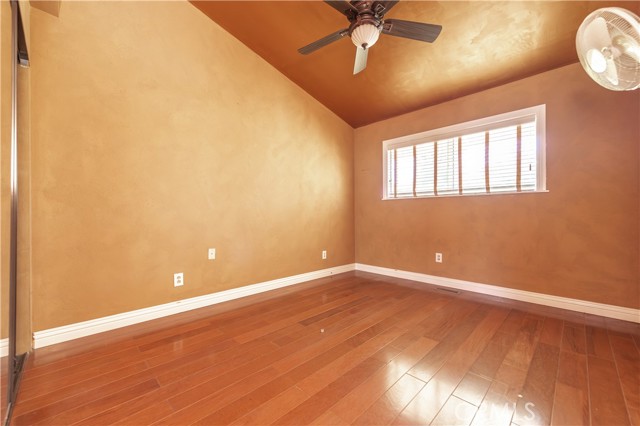 MLS #OC25138486 image #32