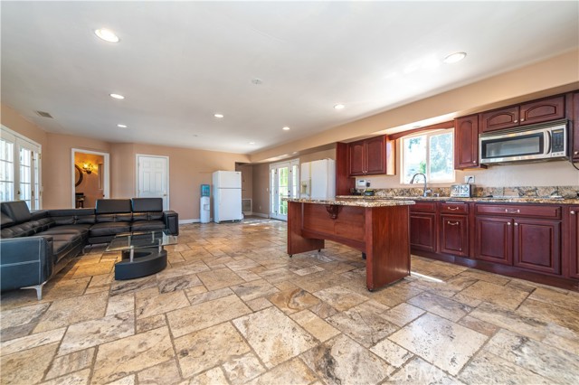 MLS #OC25138486 image #42