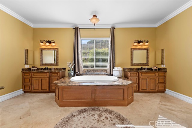 MLS #OC25138905 image #14