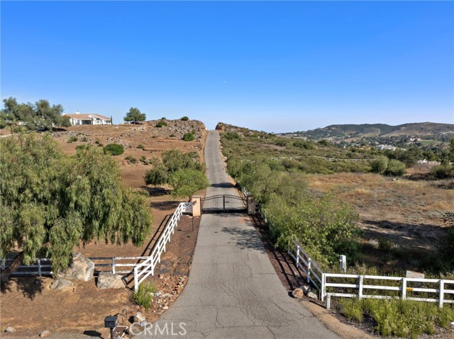 MLS #OC25138905 image #33