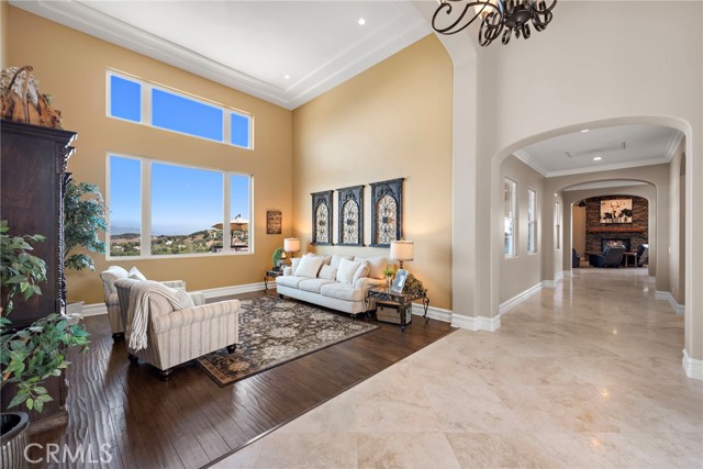 MLS #OC25138905 image #4