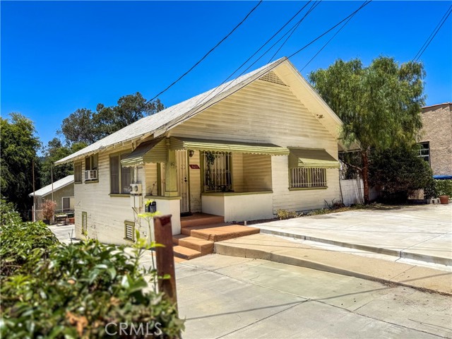 MLS #OC25139154 image #1