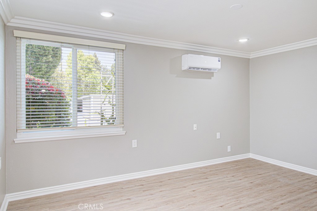 MLS #OC25139817 image #20